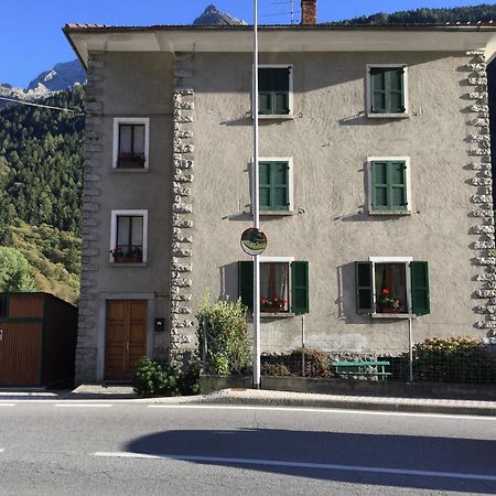 Charlotte Casa Vacanze Villa di Chiavenna Buitenkant foto